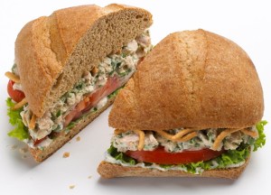 asian-tuna-salad-057372 asian-tuna-salad-057372